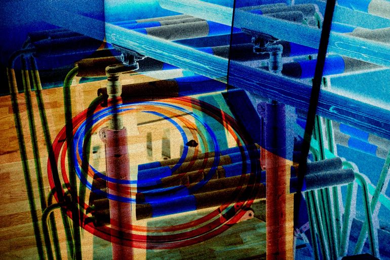 Malerei in Blau- und Gelbtönen, abstrakt 